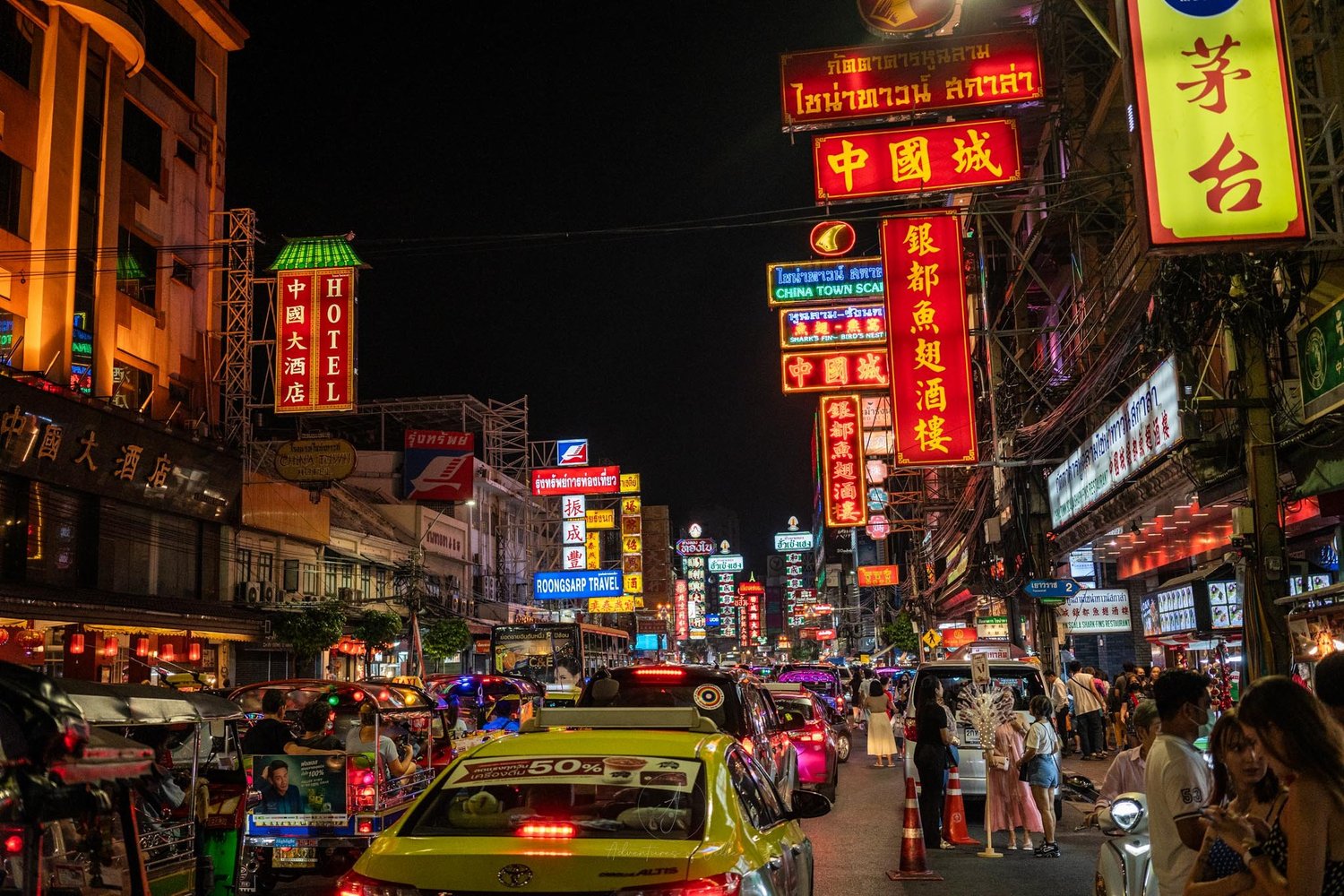 曼谷唐人街夜間街頭小吃
